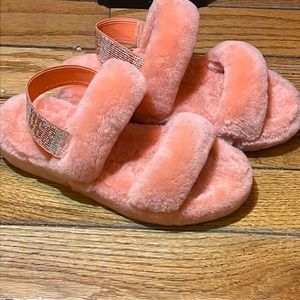 UGG OH YEAH BLING SLIDES - size 8 - limited edition